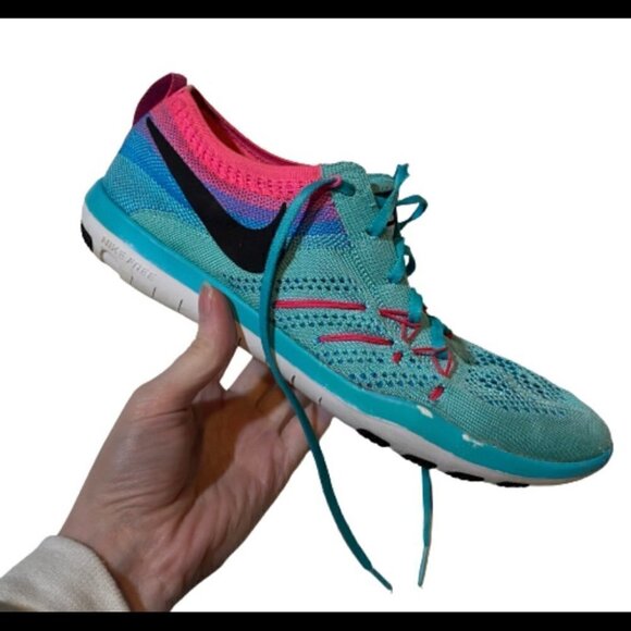 Nike - Free TR Focus Flyknit Teal Blue Pink Pink Black - Women's 8 FLAWED. - Picture 1 of 9